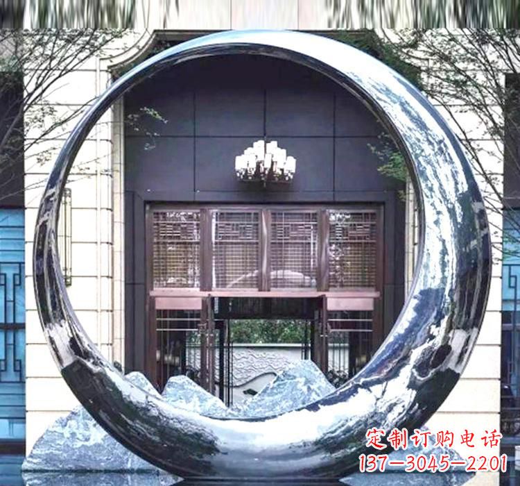 河南精美的不锈钢圆环雕塑