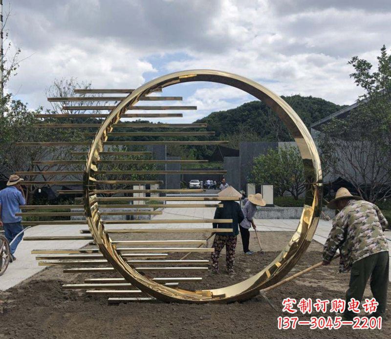 河南不锈钢圆环艺术雕塑——极致精湛的艺术美学