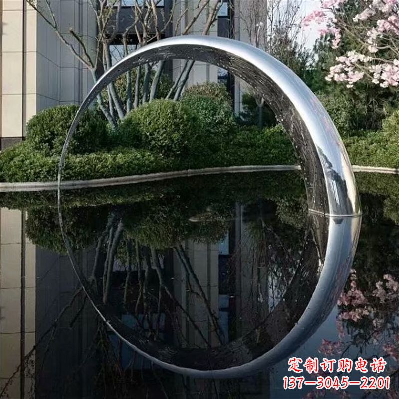 河南不锈钢月亮雕塑璀璨照亮夜空
