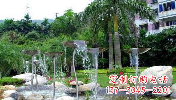 河南不锈钢喷泉雕塑——艺术之美