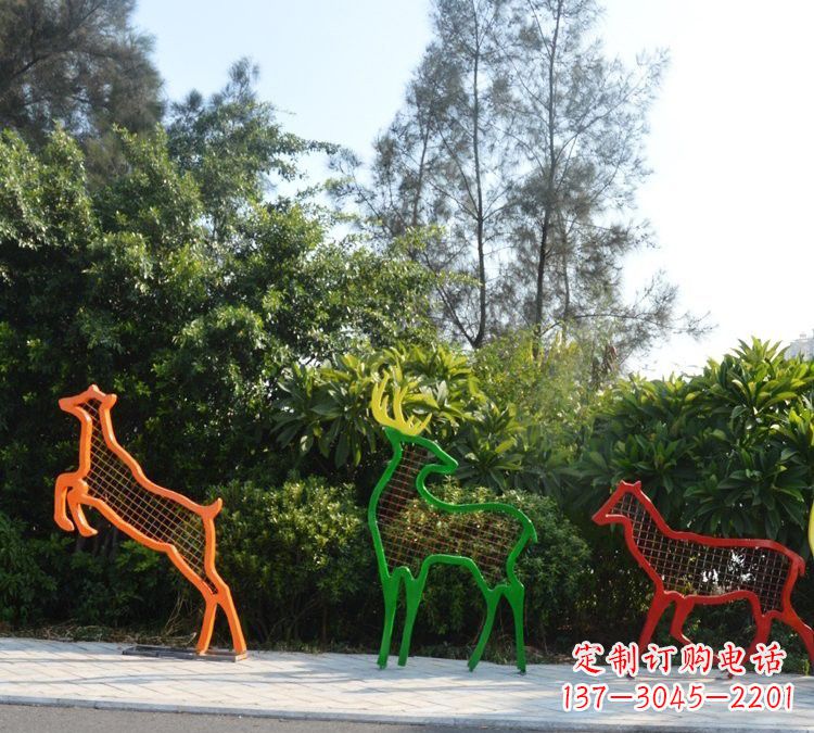 河南精美的彩色不锈钢梅花鹿雕塑