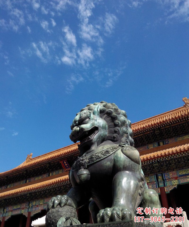 河南铜狮子雕塑——永恒的象征