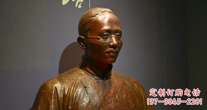 河南蔡元培——一位传奇民族英雄的雕塑