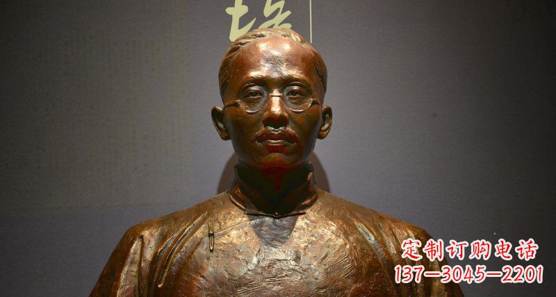 河南蔡元培传承新中国先驱精神的铜雕