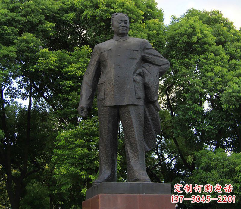 河南陈毅元帅铜雕