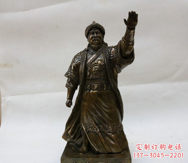 河南成吉思汗源自铜雕的传奇人物