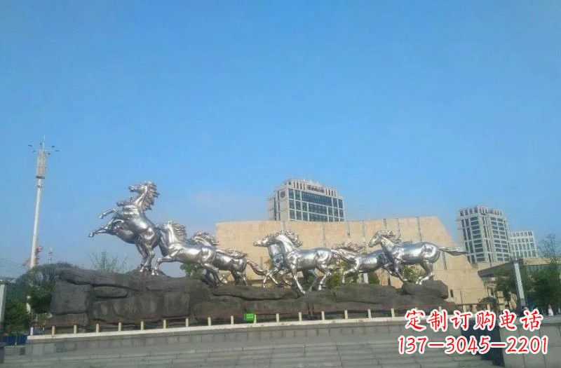 河南城市不锈钢奔跑的马群雕塑