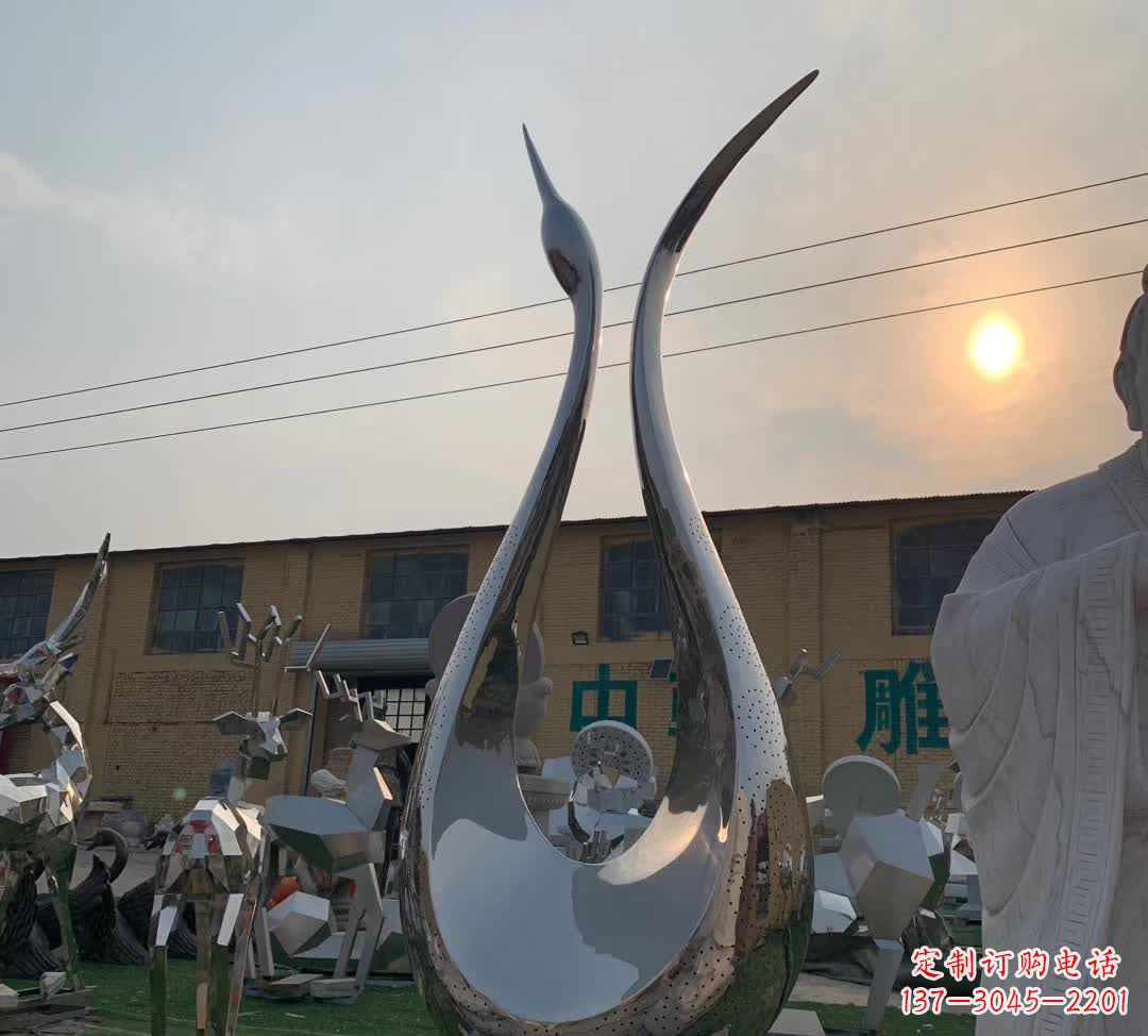 河南雕塑镜面天鹅