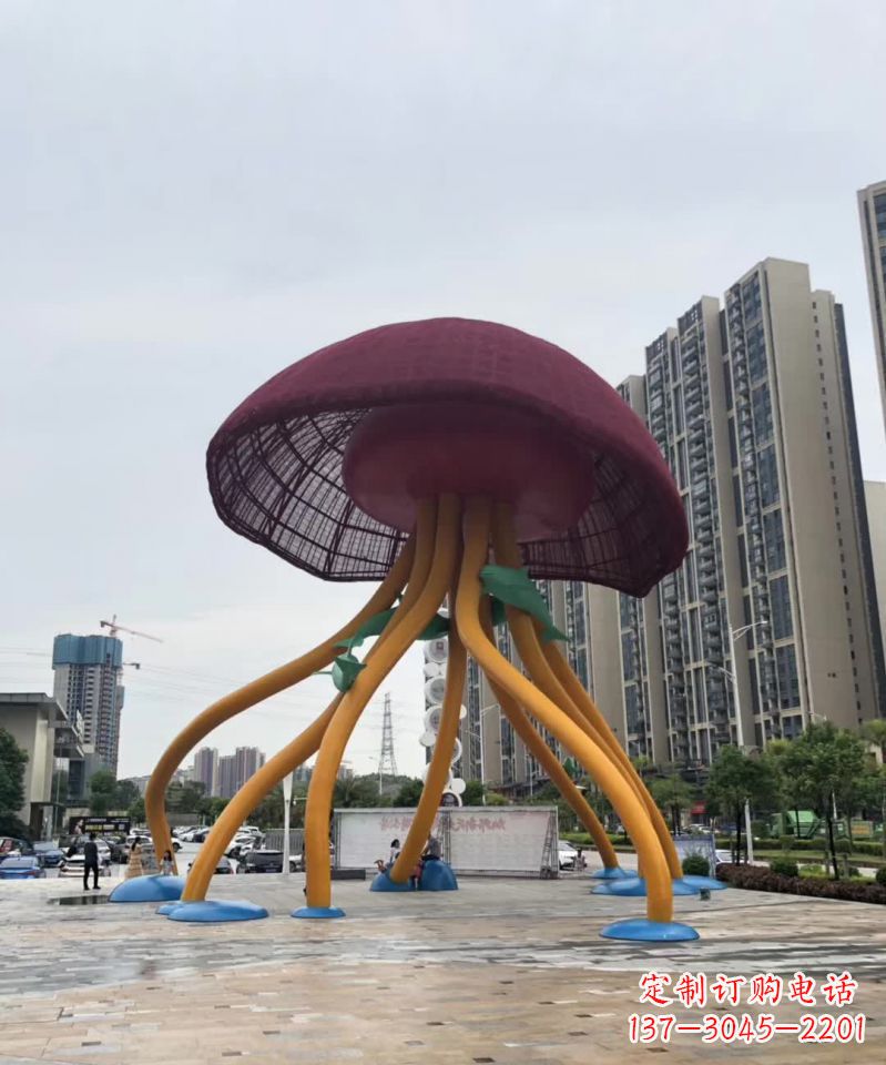 河南城市点缀之美——不锈钢蘑菇雕塑