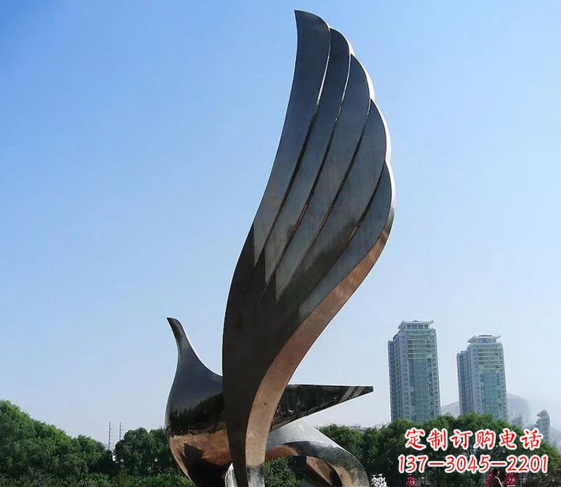 河南不锈钢翅膀雕塑象征着自由的美