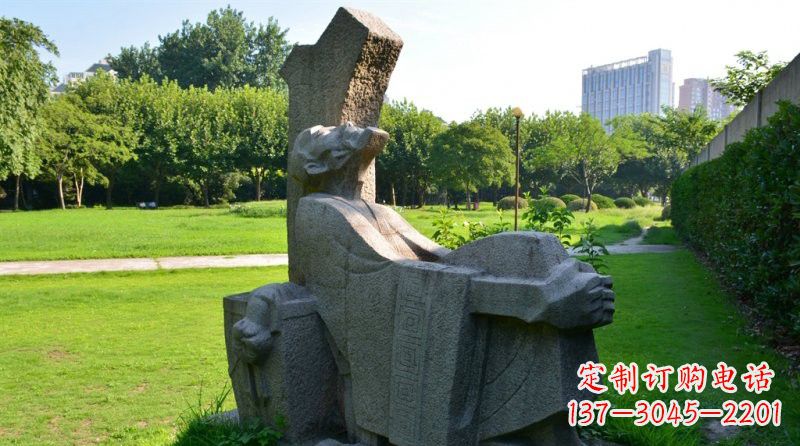 河南兔雕塑——表达抽象守株待兔的智慧