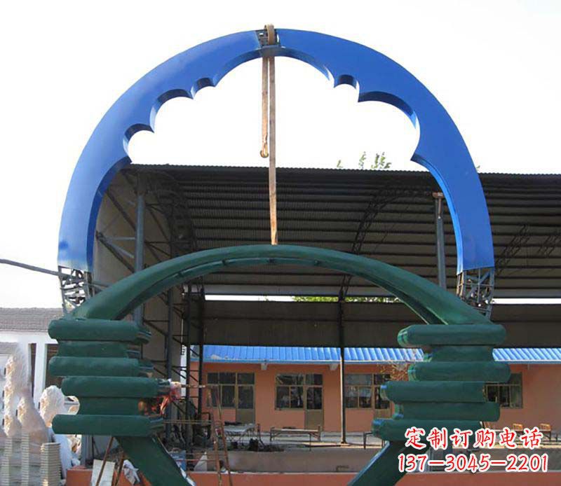 河南抽象圆环不锈钢路边雕塑