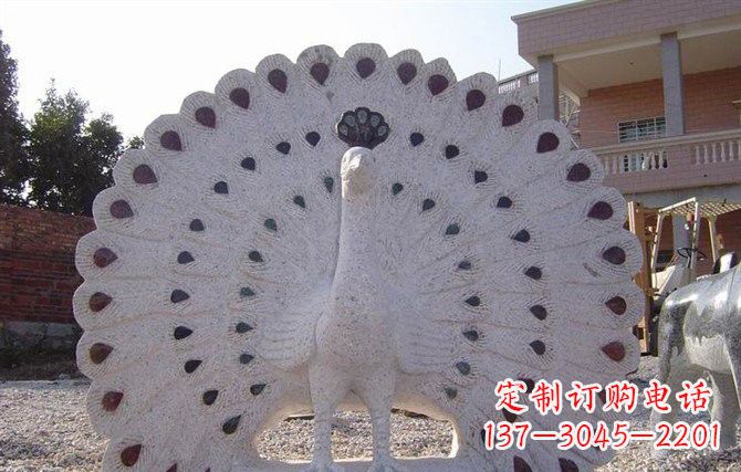河南精美绝伦的孔雀石雕塑