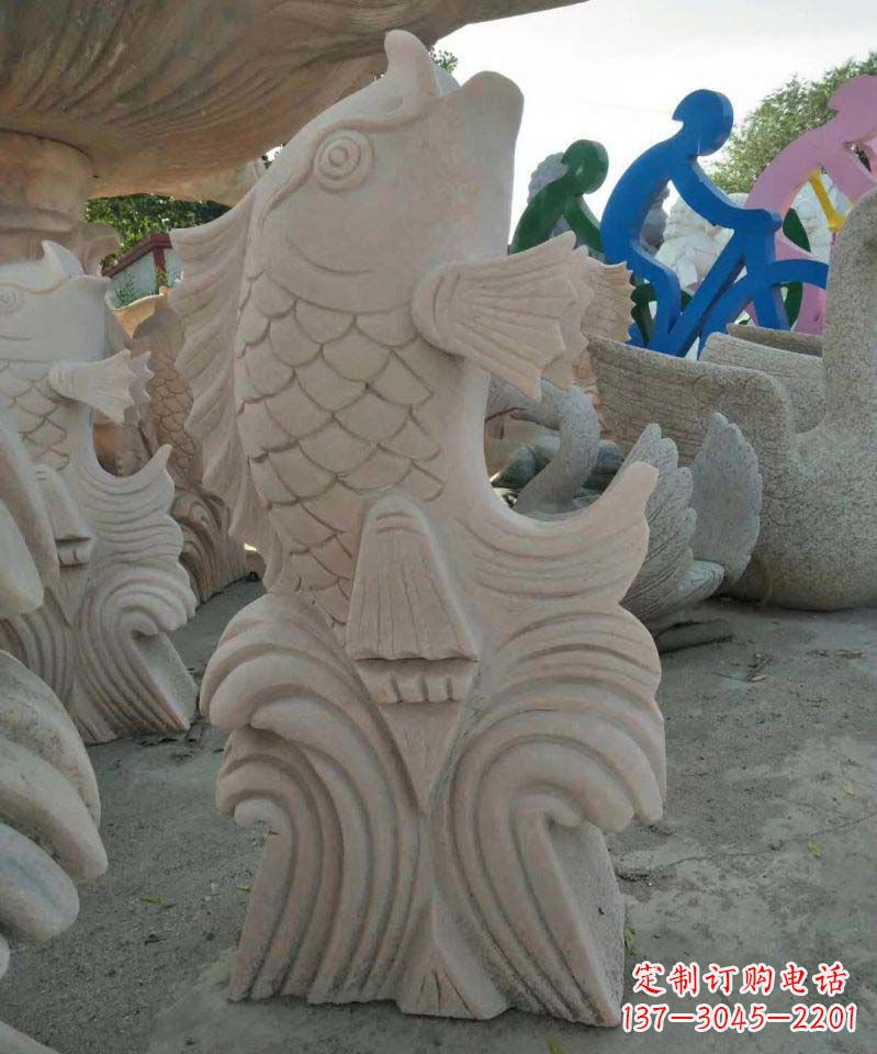 河南大理石艺术装饰绚丽多彩的鲤鱼雕塑