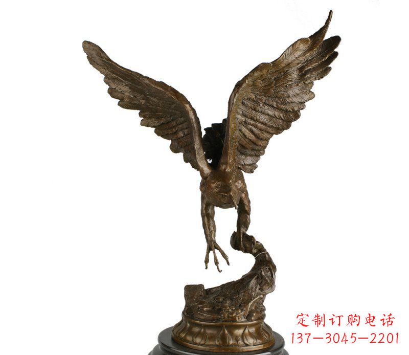 河南大鹏展翅老鹰铜雕塑