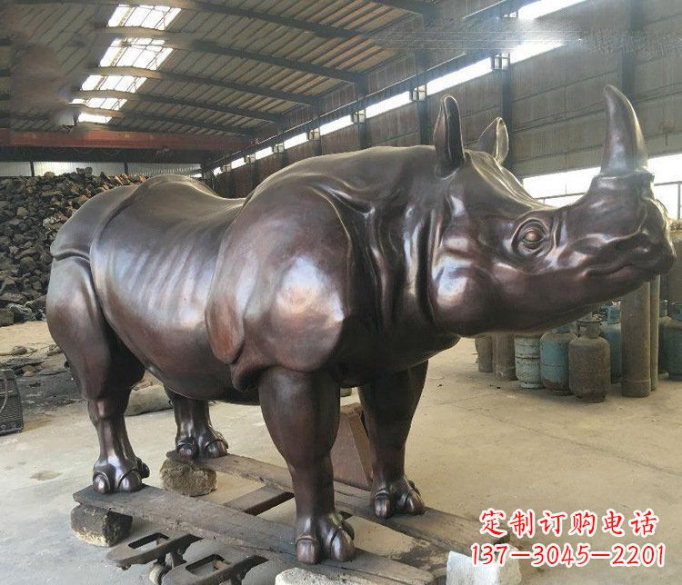河南精致大型牛铜雕塑