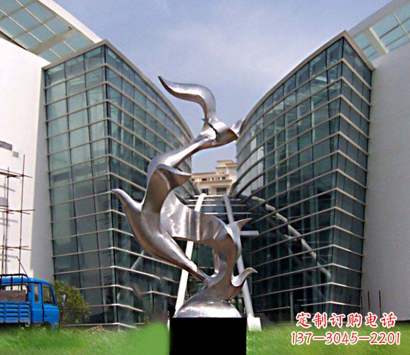 河南大雁不锈钢雕塑