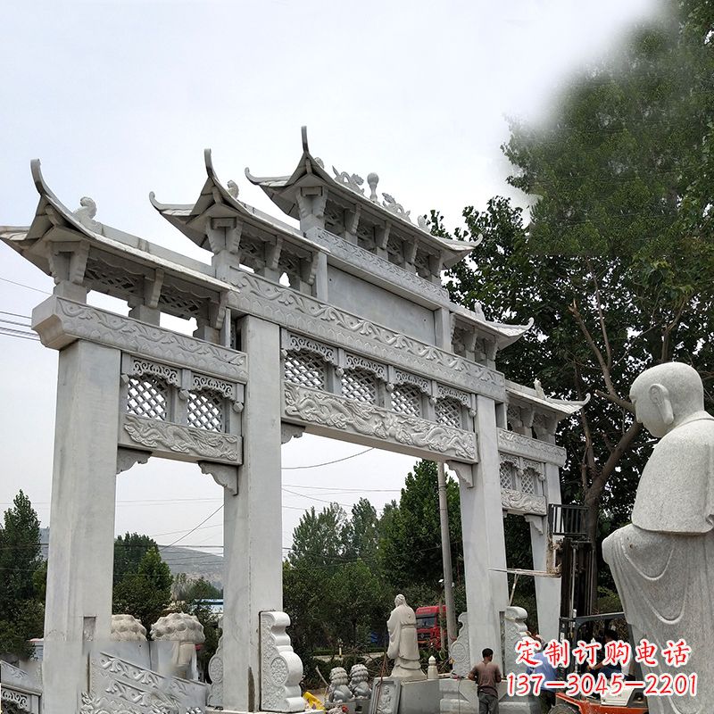 河南雕塑公园门口牌坊