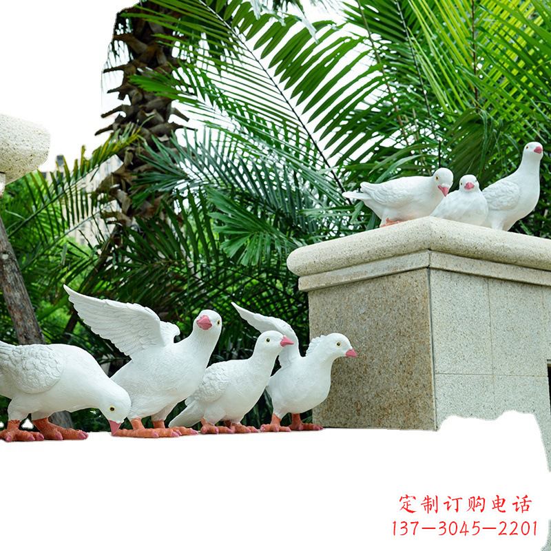 河南雕像上的鸽子