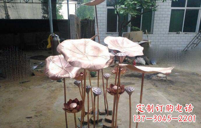 河南锻铜荷叶雕塑