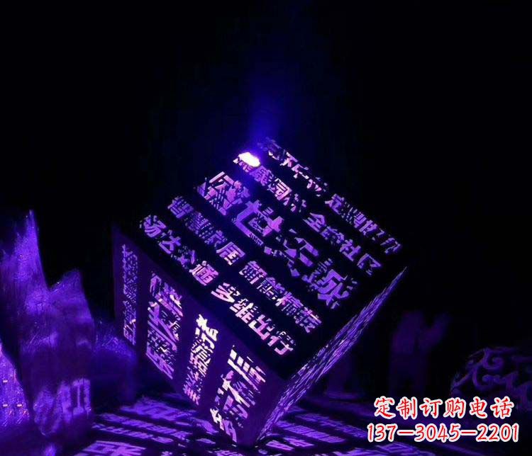 河南发光不锈钢字体艺术雕塑