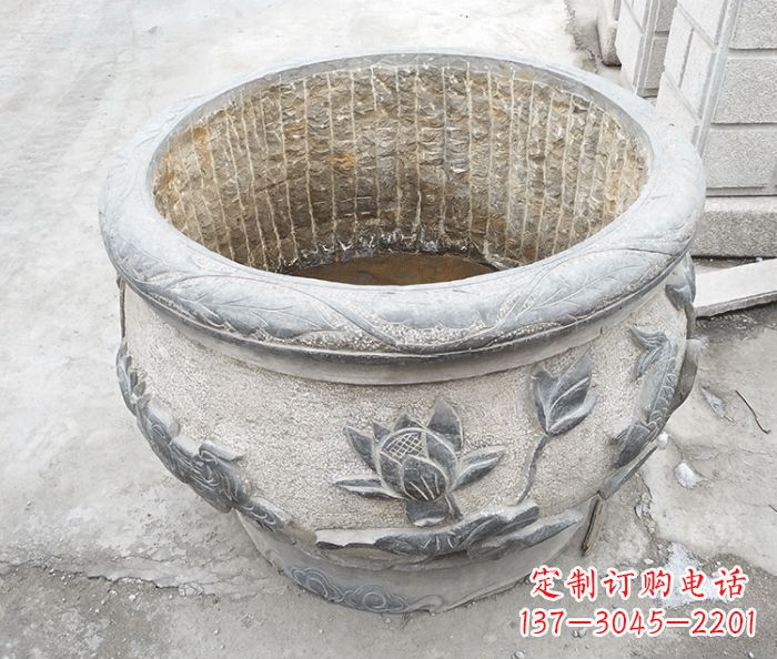 河南仿古荷花鲤鱼雕塑石水缸
