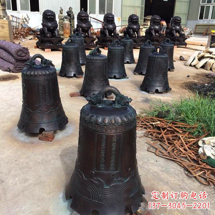 河南手工精美的铜钟雕塑