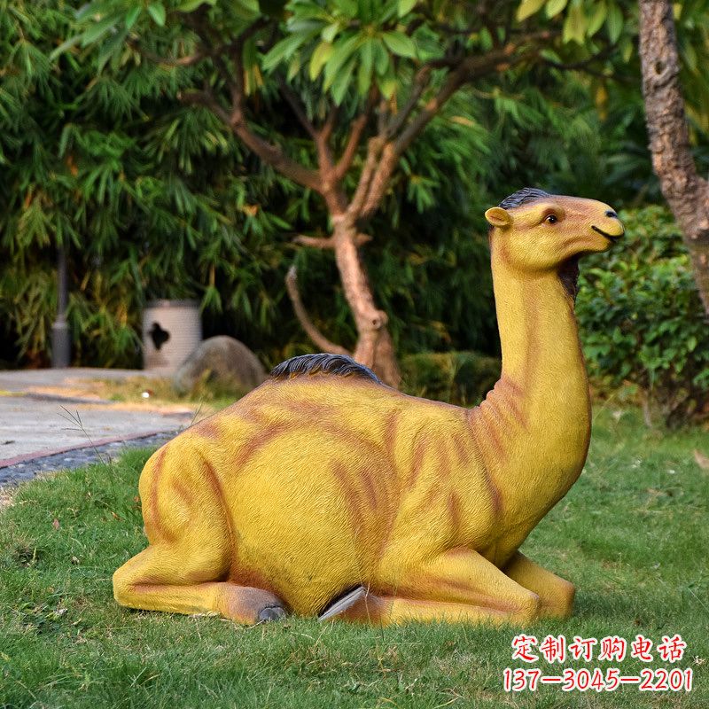河南艺术精美的骆驼雕塑