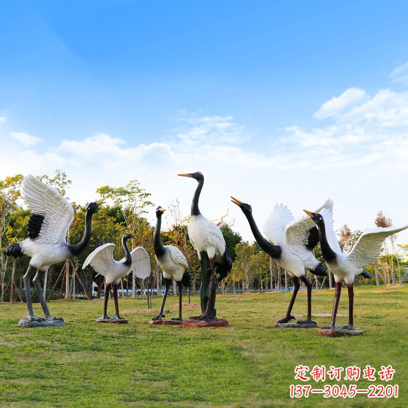 河南雕刻传统文化,精美仙鹤雕塑