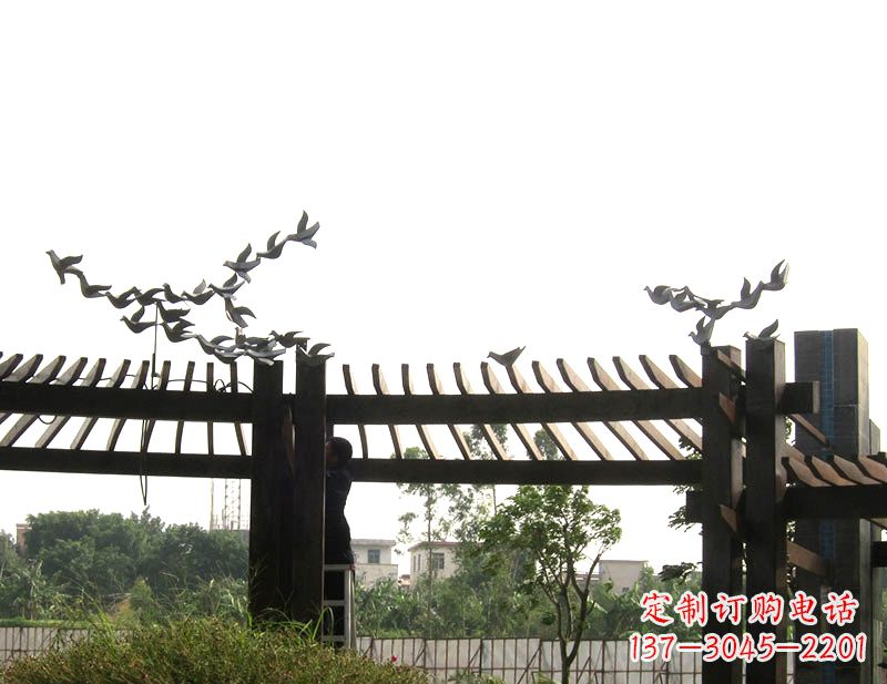 河南飞翔美景·鸽子雕塑