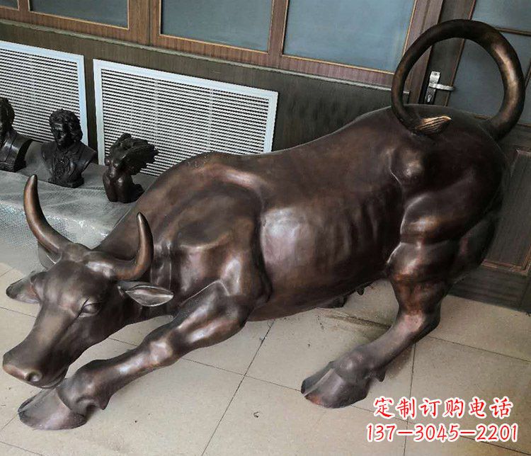 河南传统工艺精美牛铜雕塑