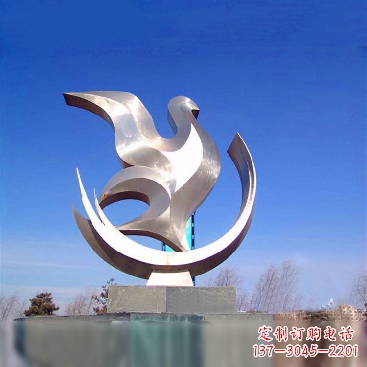 河南贴近自然的精美鸽子雕像