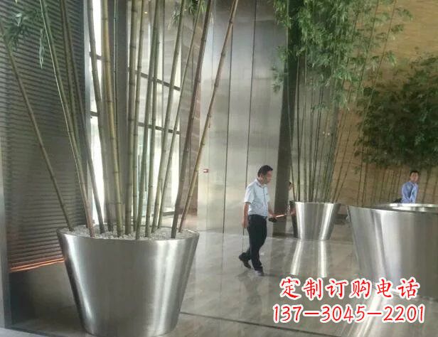 河南品质不锈钢花盆景观雕塑