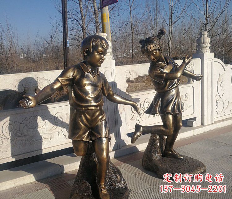 河南浪漫圆满的精美花篮雕塑