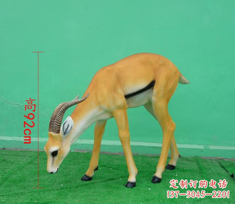 河南玻璃钢仿真羚羊雕塑
