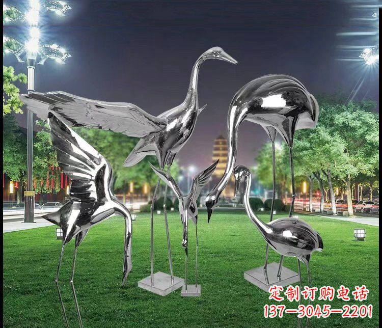 河南大型不锈钢仙鹤雕塑