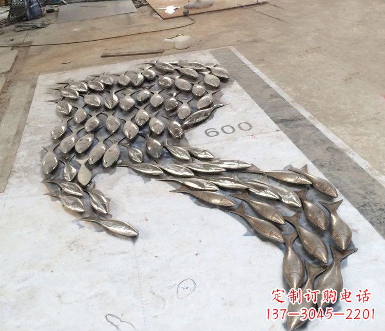 河南多彩活力的不锈钢动物雕塑