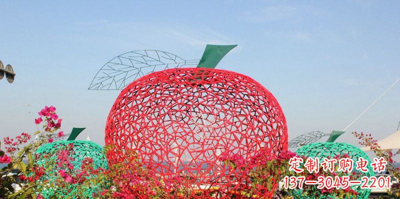 河南公园不锈钢镂空苹果景观雕塑