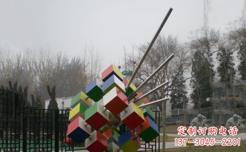 河南不锈钢魔方雕塑,玩转您的公园