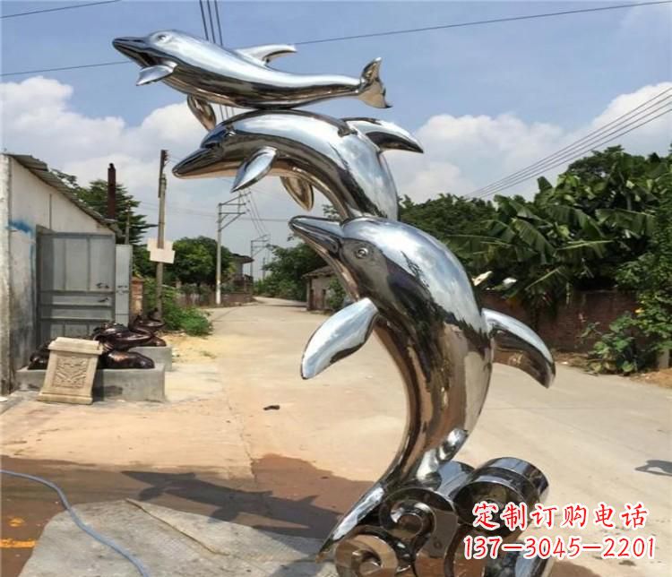 河南冲浪海豚不锈钢雕塑