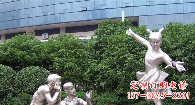 河南优质不锈钢学生人物雕塑