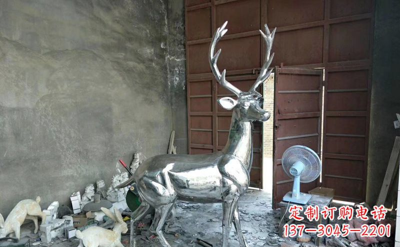 河南艺术精美的不锈钢鹿装置雕塑