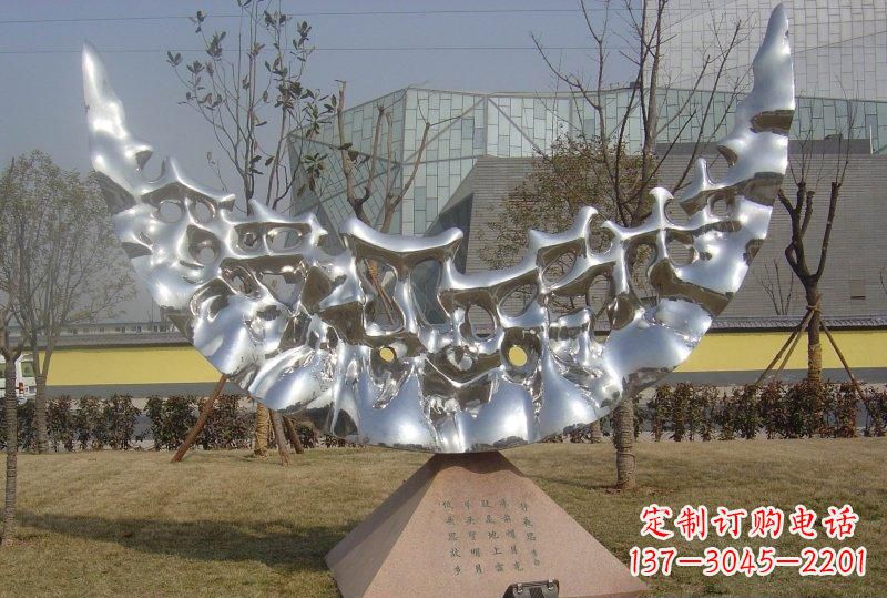 河南新款不锈钢月亮景观雕塑