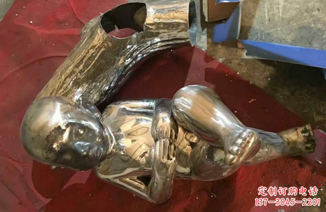 河南风格时尚可爱的不锈钢儿童雕塑