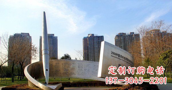 河南精美且精致的不锈钢钢笔雕塑