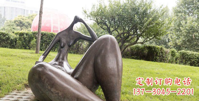 河南独特而精美的抽象女人铜雕