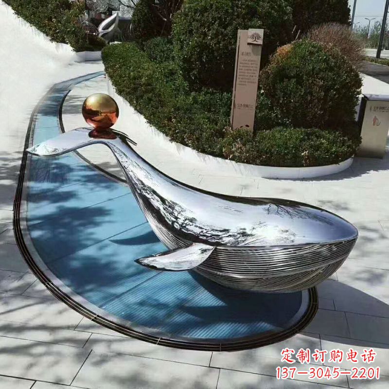 河南公园大型鲸鱼景观雕塑摆件-不锈钢镜面动物雕塑