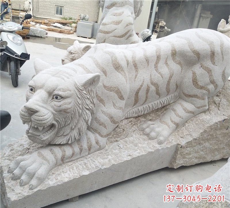 河南中领雕塑精美大型老虎石雕,精雕细琢展现雄壮气势