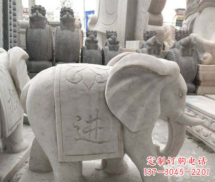 河南公园动物石雕小象