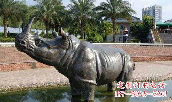 河南公园动物铜雕犀牛